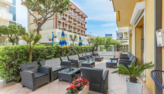 hotelsanmarinoriccione it offerta-hotel-riccione-moto-gp 014